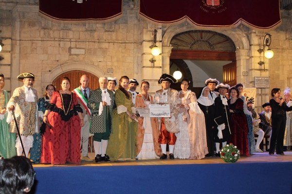 Il Corteo Barocco vince il concorso a Nicosia, Peppe Montalto: “Onorata al meglio la nostra splendida Noto”