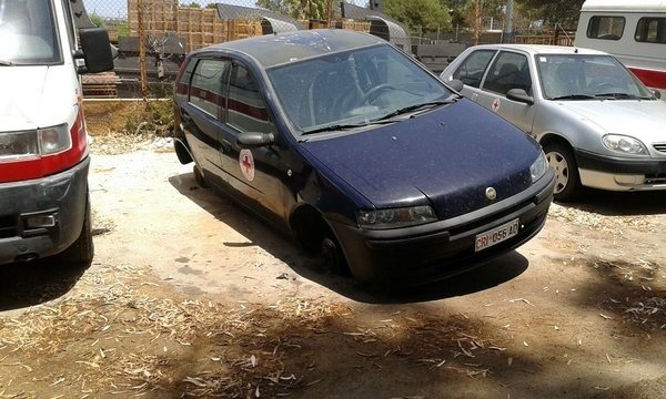 Siracusa, rubate le ruote all’auto della Croce Rossa Italiana: “un gesto vile che sa di amaro”