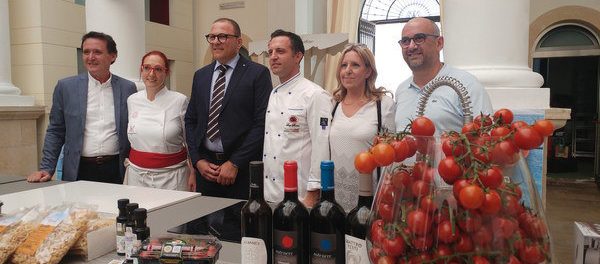 onferenza_stampa_8_festa_pomodoro - siracusatimes