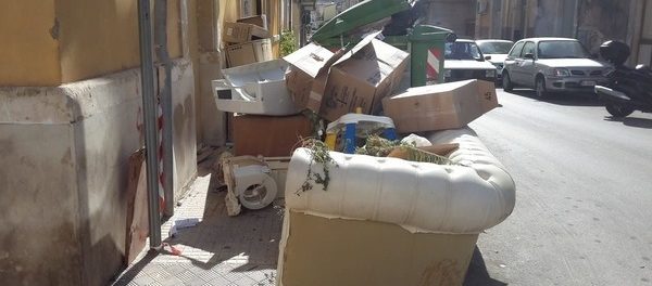 rifiuti borgata 1 - siracusatimes