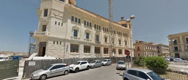 riva delle poste palazzo delle cantiere siracusa times