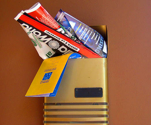 Siracusa. Cassette posta pubblicitaria come cassonetti, Fabio Rotondo (CdQ Santa Lucia): “causa principale di sporcizia per le strade”