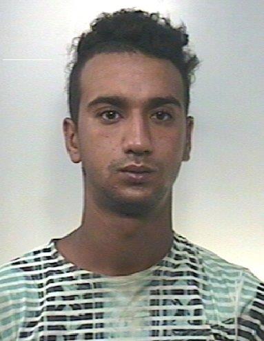 Avola, tentato furto di un’auto in contrada Piano del Bosco: giovane marocchino arrestato