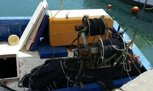 Siracusa, perschereccio incendiato in via Riva Forte Gallo: indagini in corso