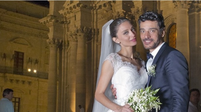 Nozze da favola per Margaret Madè, la cerimonia celebrata nella Cattedrale di Piazza Duomo