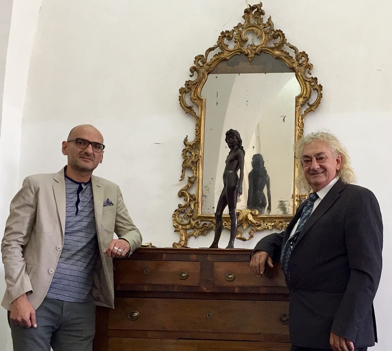 Noto. Grande successo per la mostra di mobili antichi “Alto Antiquariato di Sicilia”: si prosegue fino al 6 novembre