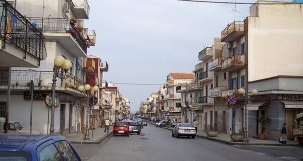 Villasmundo, emergenza idrica superata: rimessa in un funzione la pompa di rilascio ferma dal 2003