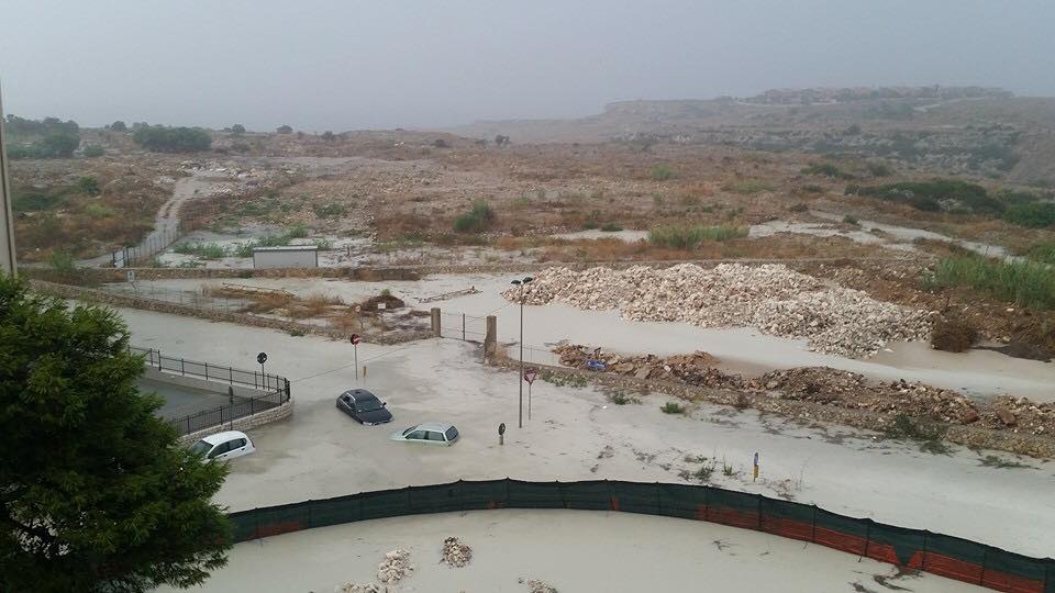 Il maltempo si abbatte su Siracusa: piogge e allagamenti provocano disagi alla viabilità