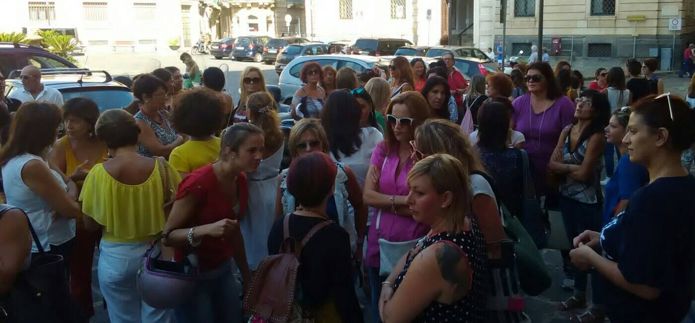 Siracusa. Sit in operatrici asili nido in piazza Archimede, Edy Bandiera: “a difesa di un servizio fondamentale”