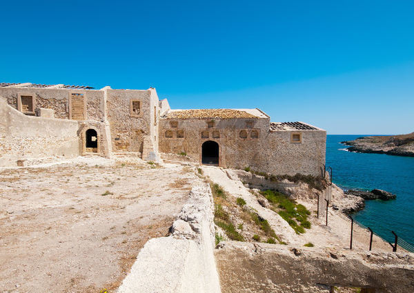 Siracusa. Tonnara di Santa Panagia, prima lo stop ai lavori e ora il contenzioso, Melita Group: “la Soprintendenza risarcisca 4 milioni”