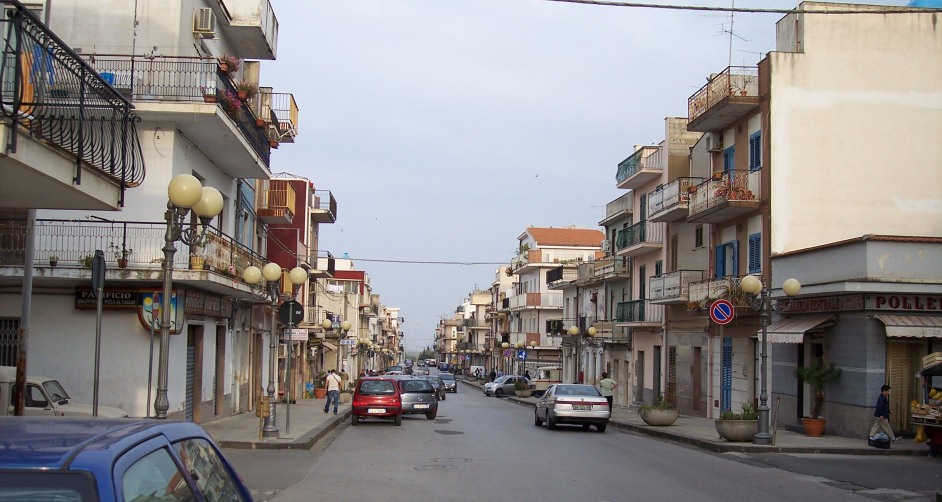 Melilli. Il delegato Giuseppe Castro: “acqua, lavori pubblici e verde L’amministrazione comunale sta lavorando per Villasmundo”