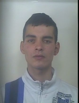 Floridia, minaccia baristi e aggredisce i Carabinieri: finisce in manette un 24enne