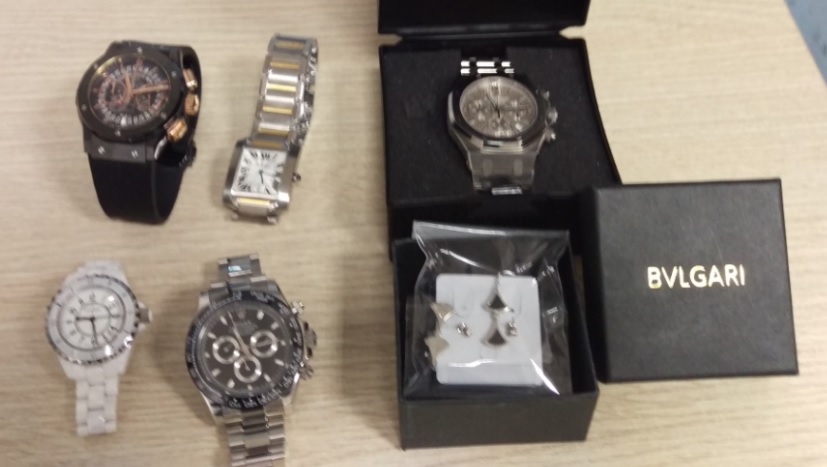 Catania. Acquista orologi e gioielli contraffatti ad Instabul: fermata all’aeroporto dalla Finanza