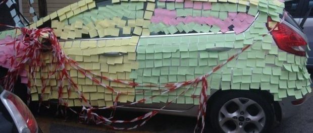 postit_auto_-_siracusatimes