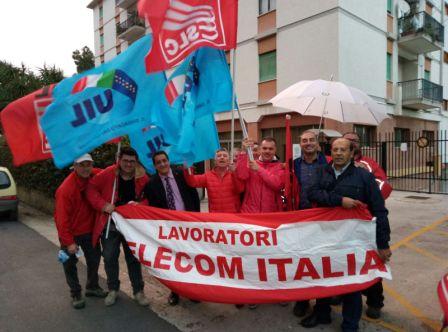 Siracusa,SLC Cgil, Fistel cisl, Uil uilcom e Ugl . Sit – in dei dipendenti Telecom