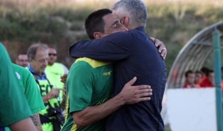 pippo-strano-abbraccia-gigi-calabrese