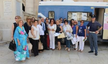 questo-non-e-amore-polizia-siracusa-times