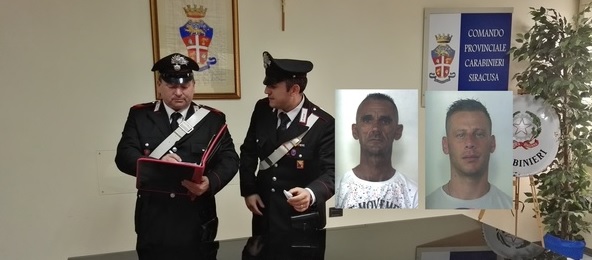 Siracusa, spacciatori beccati dai Carabinieri mentre spacciavano: due arresti