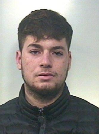 Avola. Arrestato un 18enne per detenzione ai fini di spaccio