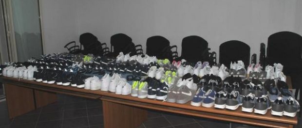 avola-scarpe-sequestrate-beneficenza-siracusatimes