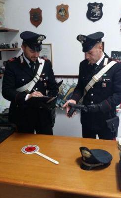 Siracusa. Entra in un bar armato di pistola giocattolo: denunciato un 46enne