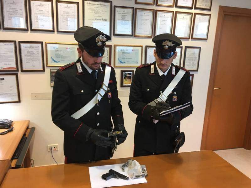 Carlentini. Omicidio Panarello, i Carabinieri trovano una pistola in casa del padre di Parcella Jonathan. Indagano i RIS di Messina