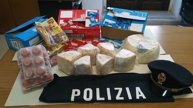 Siracusa, irregolarità e alimenti scaduti in un ristorante di Ortigia: multa da oltre 2 mila euro per il proprietario