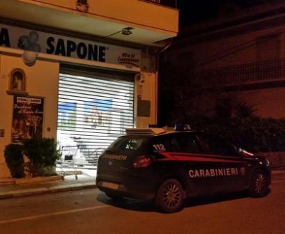 Rosolini: furto con spaccata in un negozio di articoli per la casa. Indagano i Carabinieri
