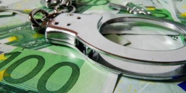 Rosolini, bancarotta fraudolenta aggravata dal 1994 al 2002: imprenditore finisce ai domiciliari