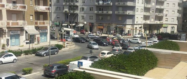 Rotatoria incrocio viale Teracati