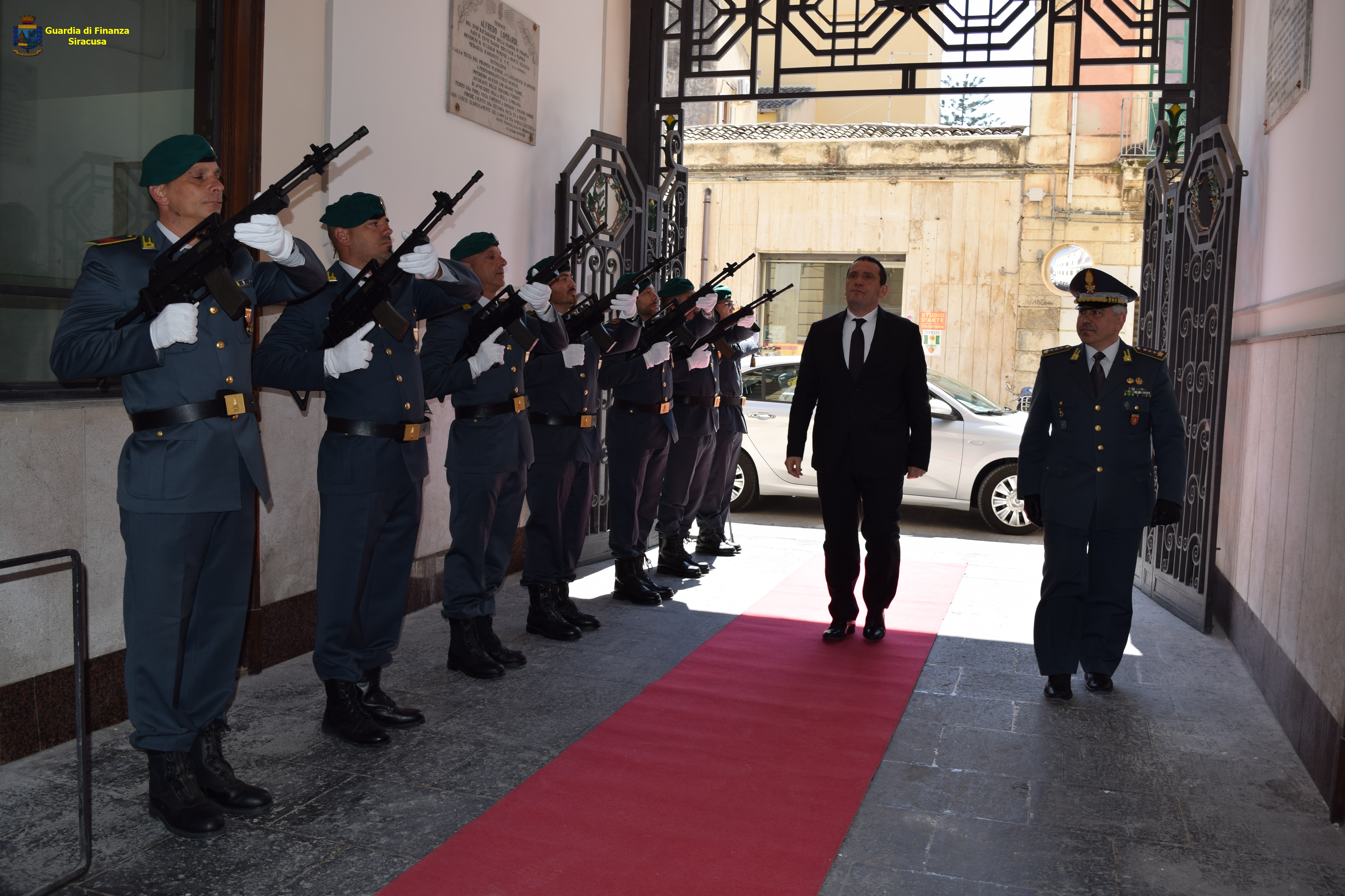 Siracusa. Il Prefetto Castaldo in visita al Comando provinciale della Guardia di Finanza