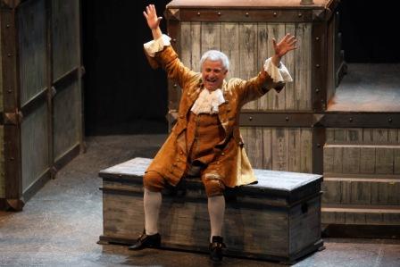 Villasmundo. Enrico Guarneri a Città della Notte con “La scuola delle mogli”