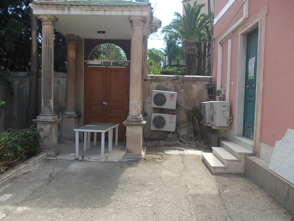 Siracusa. Villa Reimann ripulita dai volontari