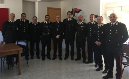Pachino. Monsignor Antonio Staglianò incontra i Carabinieri