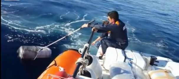 Ripescati in mare 600 chili di marijuana al largo delle coste di Augusta