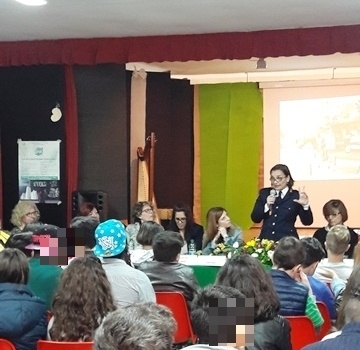 Canicattini Bagni, mese dello Stem: la Polizia presente stamani alla conferenza presso l’Istituto Comprensivo Statale “G.Verga”