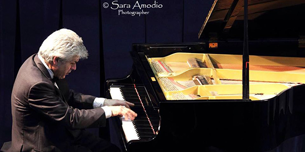 Siracusa, all’Istituto Privitera il concerto del pianista Valerio Premuroso