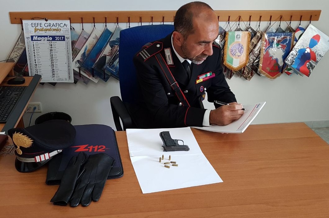 Pachino. Infrange la finestra e cerca di entrare in casa dell’ex convivente: ai domiciliari un 52enne