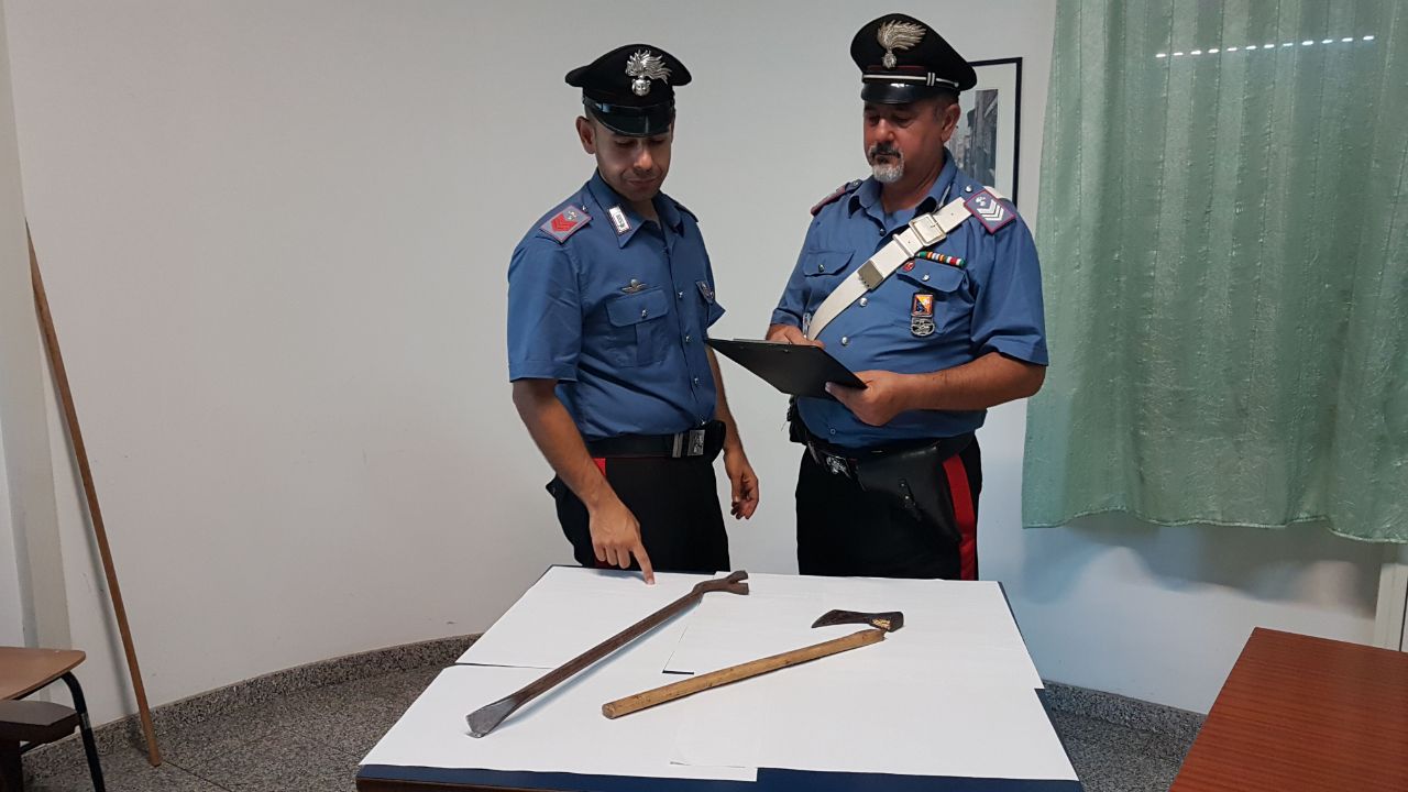 Floridia. Sorpresi a rubare all’interno di un’abitazione: in due ai domiciliari