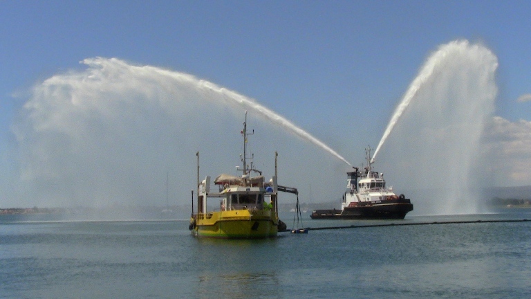 Siracusa, Guardia Costiera. Esercitazione antinquinamento e antincendio nel Porto Grande