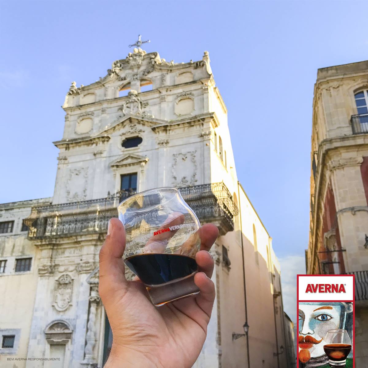 Siracusa, un #momentoAverna in piazza Duomo: lo scatto di fronte la chiesa di Santa Lucia alla Badia
