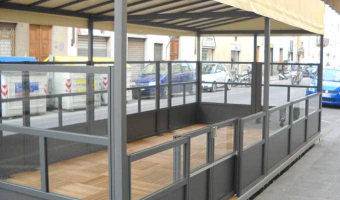 Siracusa. Dehors, disponibili le schede identificative. Assessore Spadaro: “Un segno di legalità e trasparenza anche per i cittadini”