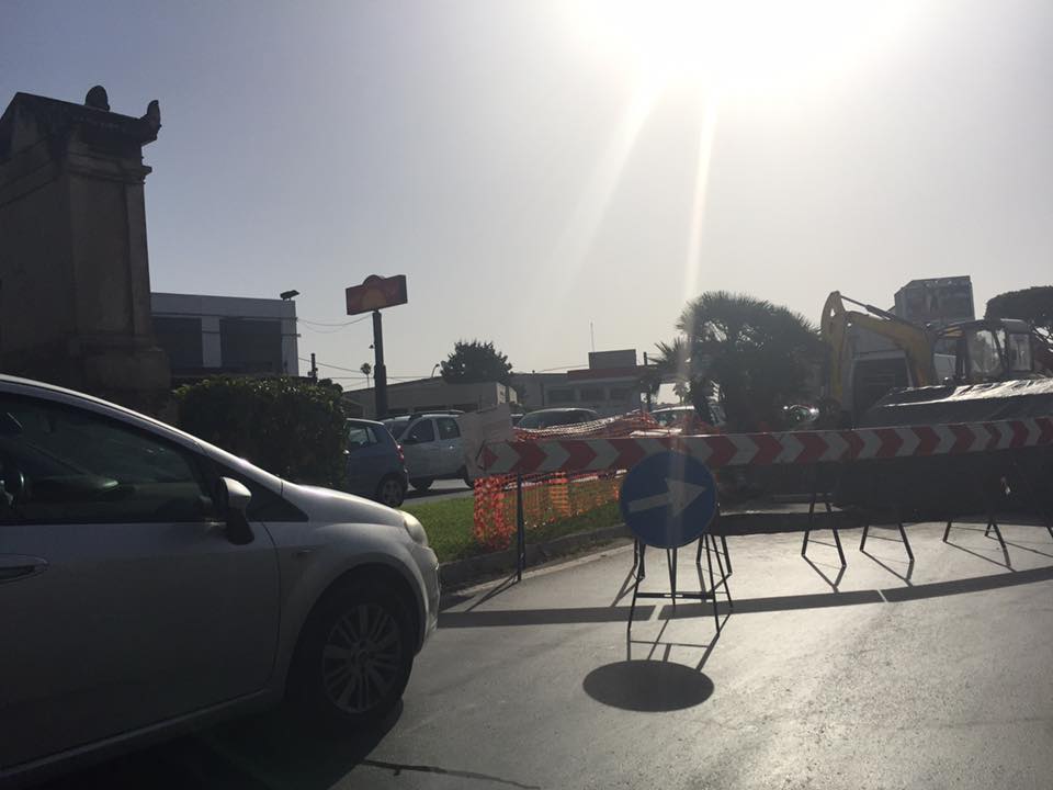 Siracusa, lavori all’altezza della rotatoria in viale Paolo orsi: ingresso sud in tilt