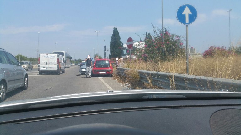 Incidente stradale sulla Siracusa–Floridia. Vinciullo- Munafò: “Chiudere l’attraversamento della SS124”