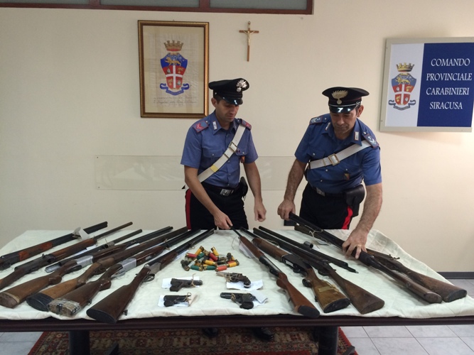 Siracusa, prevenzione dei reati in materia di armi: il bilancio dei primi sei mesi di attività dei Carabinieri in tutta la provincia