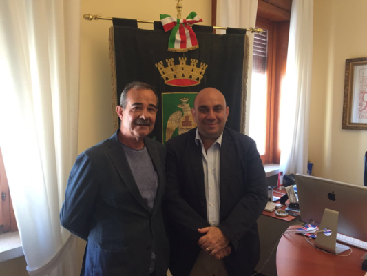 Siracusa. Il presidente di “Strada del vino e dei sapori del Val di Noto” in visita al Vermexio