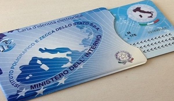 Siracusa, Alternativa Libera. Salvo Russo: “Ad oggi nessun ufficio delle Circoscrizioni permette di prenotare la nuova carta d’identità”