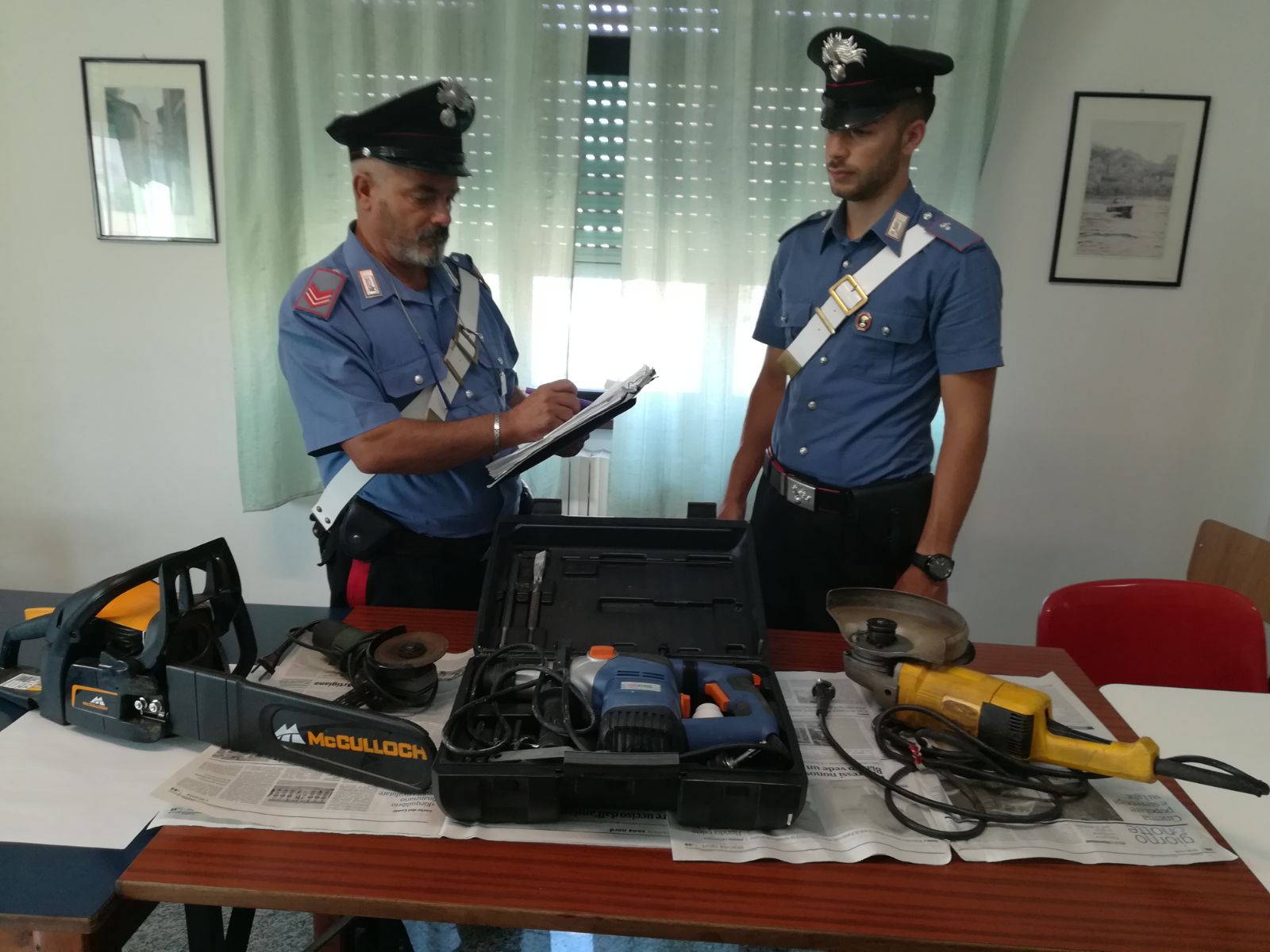 Floridia:resistenza e violenza a Pubblico Ufficiale e furto. Arrestato un 35enne