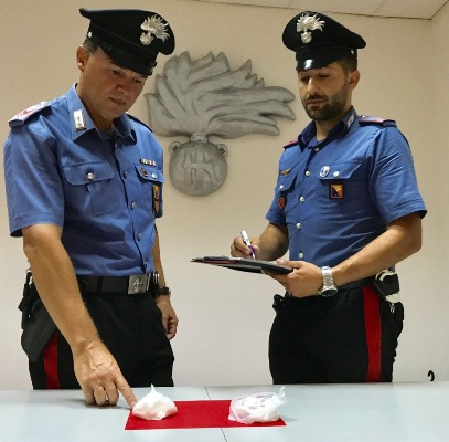 Augusta. Droga occultata addosso: ai domiciliari una 37enne