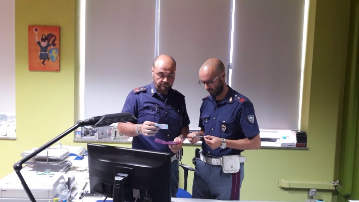 Siracusa. Operazione “Foreign Drivers”, patenti straniere false convertite in italiane: denunciati 24 cittadini stranieri